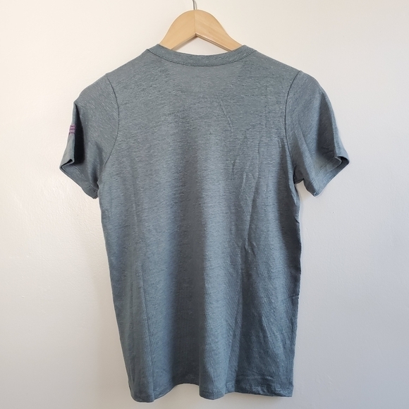 New Anthopologie x Chaser Seas Embroidered Print Linen Blend Tee NWT Small - Picture 8 of 11